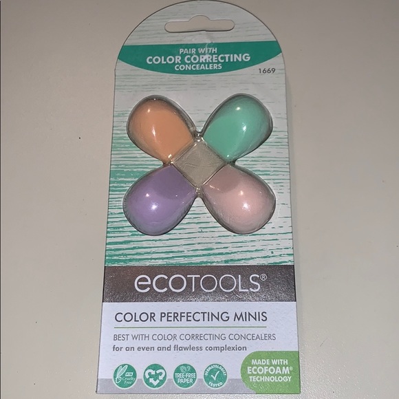 EcoTools Makeup Brushes and Sponges Bundle - Picture 2 of 7